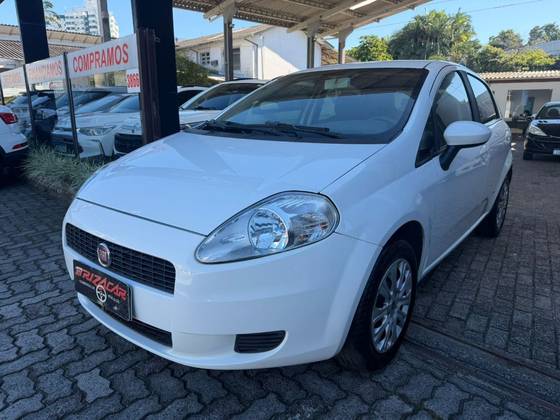 FIAT PUNTO 1.4 ATTRACTIVE 8V FLEX 4P MANUAL FIAT PUNTO 1.4 ATTRACTIVE 8V FLEX 4P MANUAL